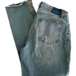 Abercrombie 90’s Straight Ulta High Rise light wash jeans (Curve Love)